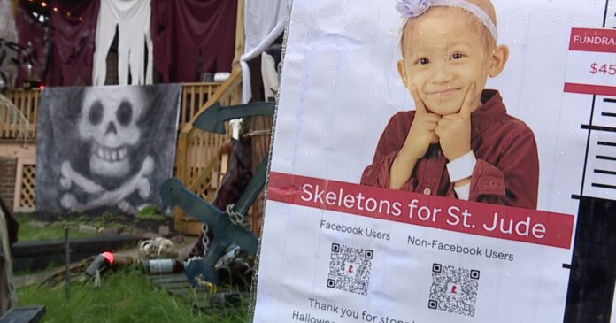 over-the-top-halloween-display-for-a-good-cause