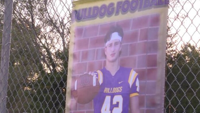 community-remembers-teen-killed-in-crash