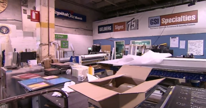 why-one-famous-sign-company-is-adding-more-women-to-its-workforce why-one-famous-sign-company-is-adding-more-women-to-its-workforce