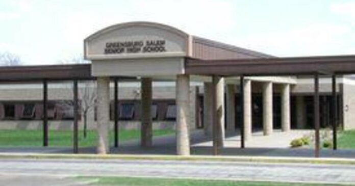 as-virus-lingers,-teacher-shortages-shut-schools-across-us.