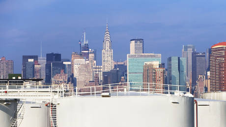 why-a-us-crude-export-ban-won’t-lower-prices-at-the-pump