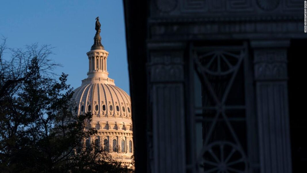 us-senate-expected-to-vote-to-avert-government-shutdown-hours-before-deadline