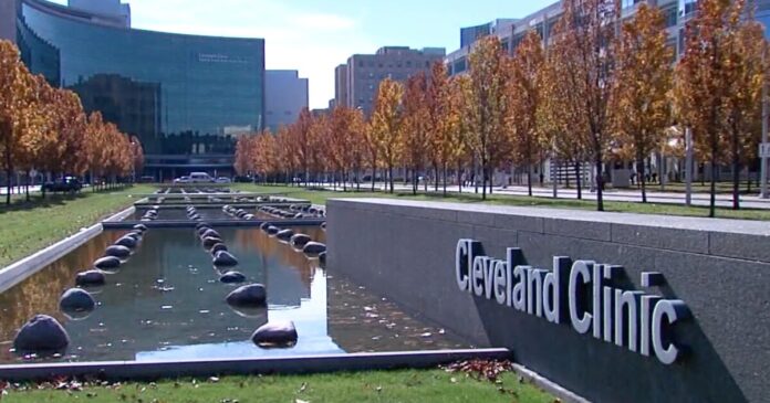 clinic-performs-risky-fetal-surgery