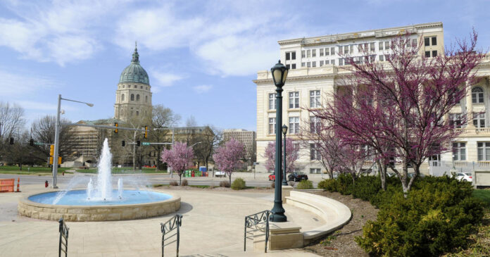 some-cities-pay-$10,000-to-move-there.-should-you?