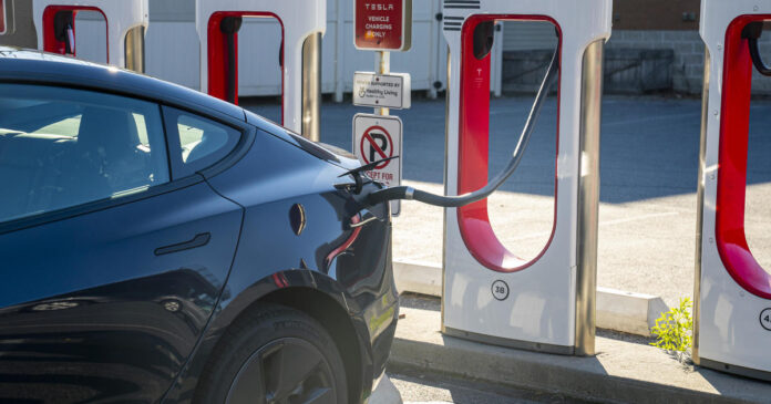 tesla-recalls-nearly-500,000-cars-to-fix-safety-defects