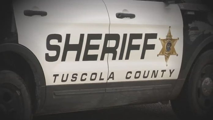 sheriff’s-deputy-saves-life-of-choking-woman