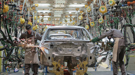 japanese-automaker-suspends-production-in-russia japanese-automaker-suspends-production-in-russia