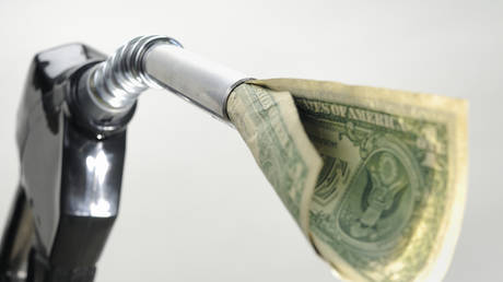 biden-makes-gasoline-prices-endurance-vow