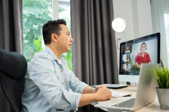 3-ways-to-successfully-manage-a-fully-remote-team
