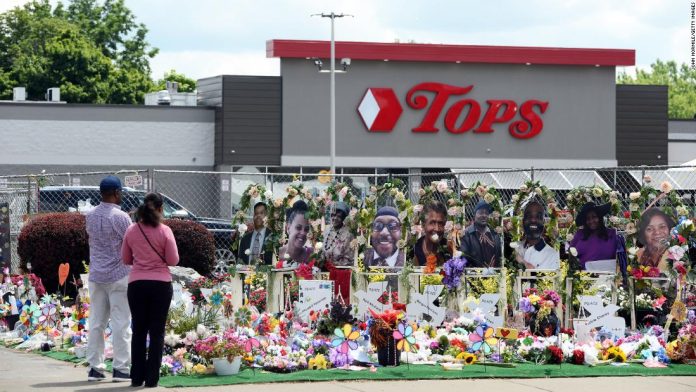 ‘people-are-afraid.’-buffalo-supermarket-reopens-as-fear-and-trauma-still-grip-community