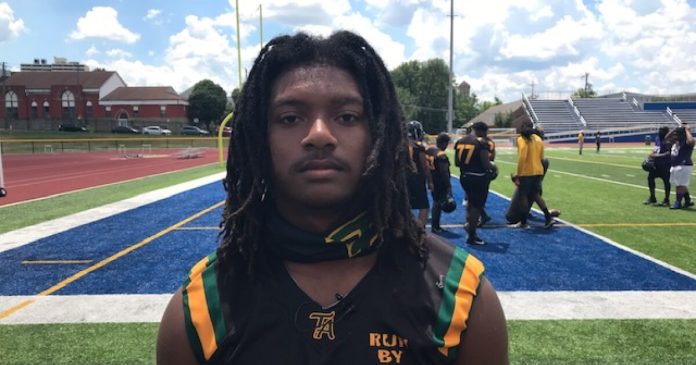 football-program-always-been-a-brotherhood