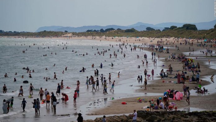 ireland-records-its-highest-temperature-in-over-a-century