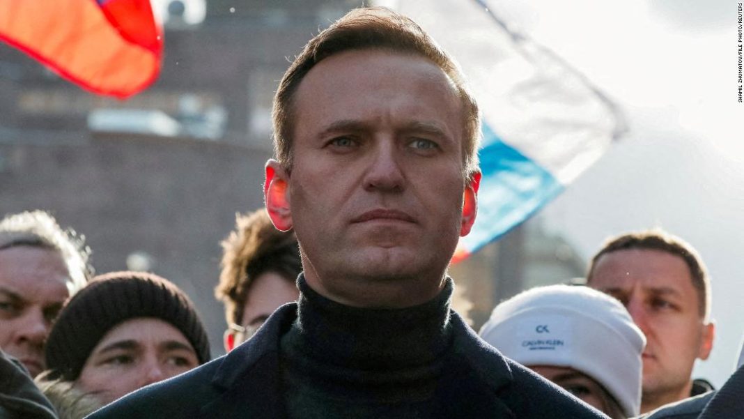 navalny-believes-west-should-sanction-6,000-oligarchs-identified-by-his-foundation