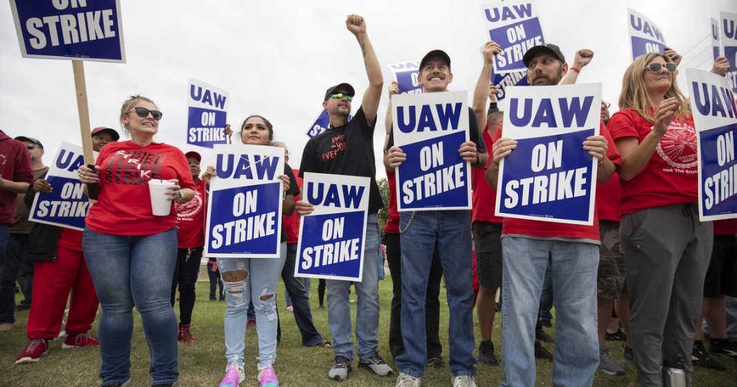 uaw-ends-strike-after-reaching-tentative-deals-with-big-3-automakers