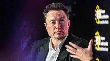 musk-took-drugs-with-tesla,-spacex-execs-–-wsj